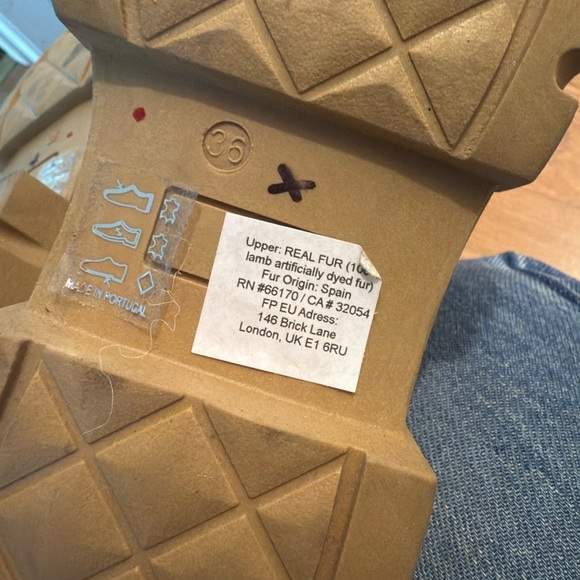 Free People Happy Thoughts Knee High Boots Neutral
Colorblock Shearling - Picture 6 of 8